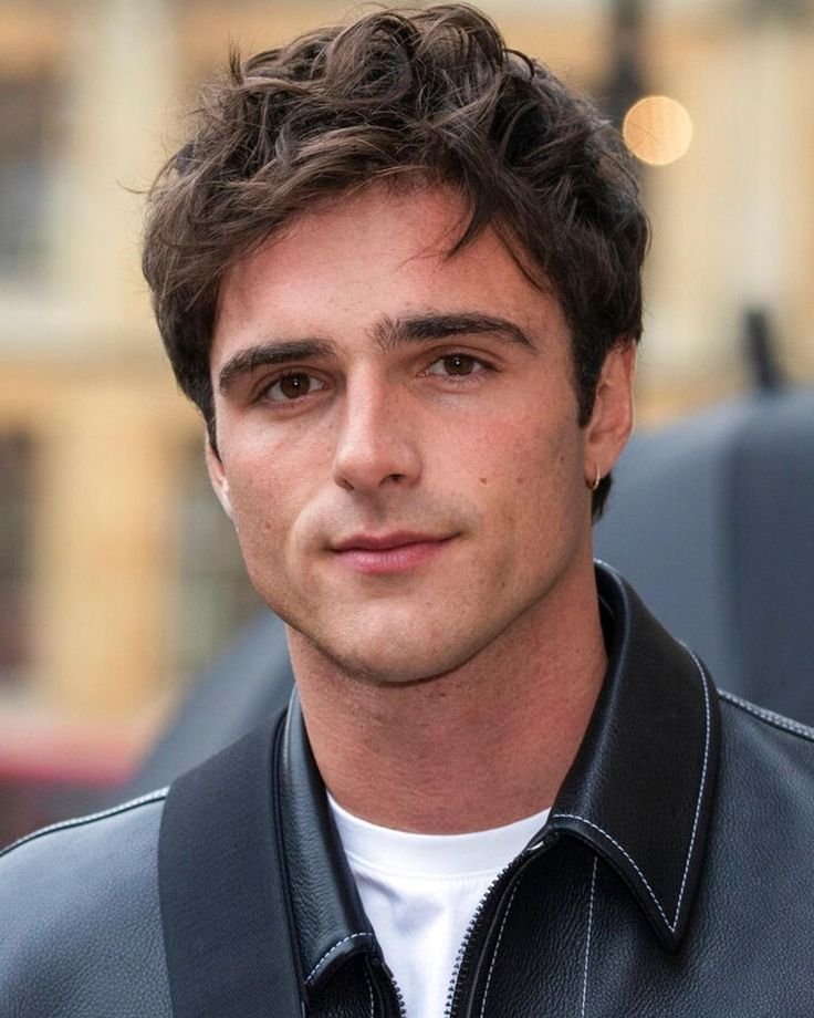 Jacob Elordi, Aktor Muda Hollywood yang Bersinar lewat ‘Frankenstein’ Netflix