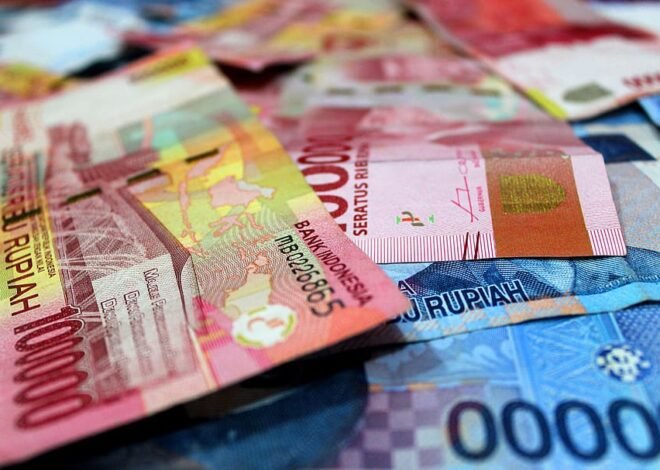 Ekspektasi The Fed Menyusut, Rupiah Berpotensi Melemah Meski Dibuka ke Rp16.725