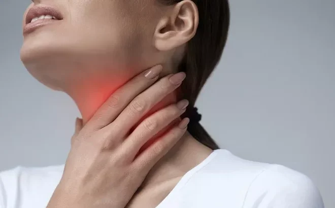 Sakit Tenggorokan? Coba 14 Cara Alami Ini untuk Cepat Sembuh