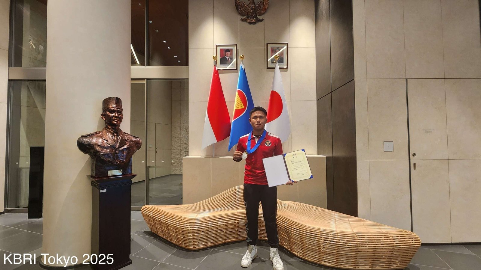 Atlet Indonesia Raih Emas Kejuaraan Paralayang di Jepang