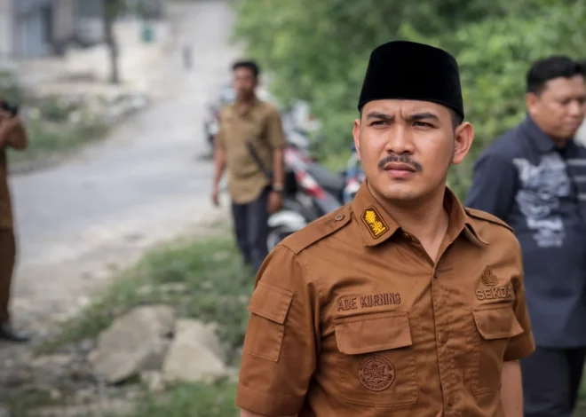 KPK OTT Bupati Bekasi Ade Kuswara Kunang, 10 Orang Ditangkap