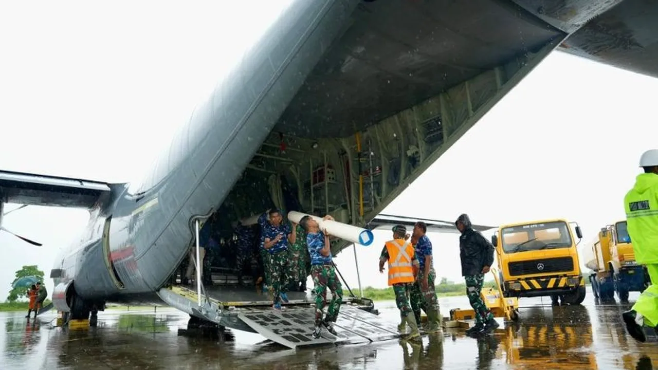PLN Kirim Genset Tambahan via Hercules untuk Pulihkan Listrik Aceh Pasca Banjir