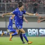 Persib Bandung Gasak Borneo FC 3-1