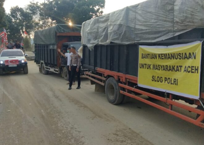 Satlantas Polres Langkat Kawal Bantuan Kemanusiaan untuk Aceh