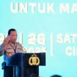 Kapolri Soroti Kayu Gelondongan dalam Banjir Sumatra