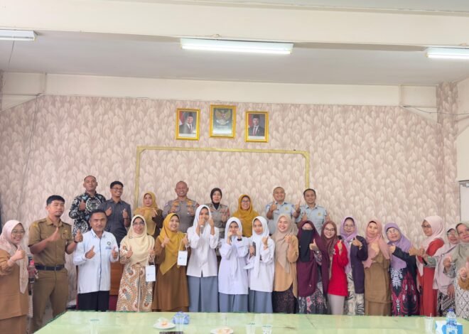 Jasa Raharja Sumbar Bersama Ditlantas Polda Sumbar Lakukan Edukasi Keselamatan dan Diseminasi Pendidikan Lalu Lintas di SMAN 1 Kota Padang