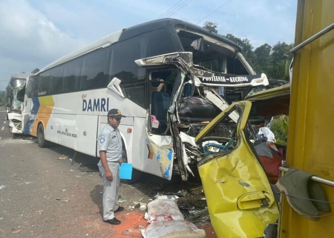 Jasa Raharja Pastikan Korban Kecelakaan Beruntun yang Melibatkan 2 Bus dan 1 Truk di Jalan Trans Kalimantan Kalbar Mendapatkan Perlindungan Dasar