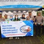 Pelaksanaan Pelatihan PPGD oleh Jasa Raharja Bandung di Taman Tugu KTT Jalan Pajajaran