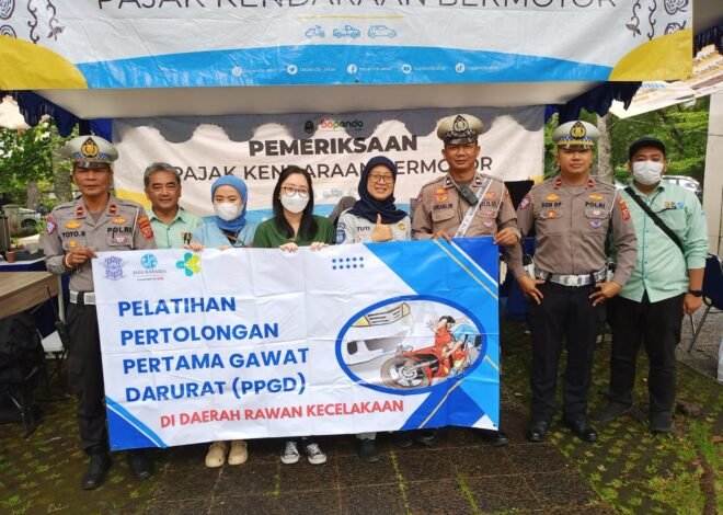 Pelaksanaan Pelatihan PPGD oleh Jasa Raharja Bandung di Taman Tugu KTT Jalan Pajajaran