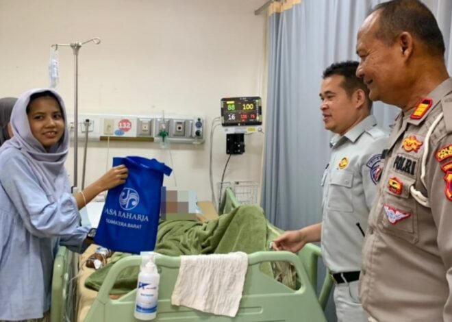 Jasa Raharja Sumbar Bersama Mitra Kunjungi Korban Laka di RSUP M Djamil, Pastikan Jaminan dan Hadirkan Pendampingan Humanis