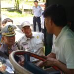 Melindungi Setiap Perjalanan, PT Jasa Raharja Kanwil Kalimantan Timur Dukung Ramp Check Angkutan Umum di Terminal Batu Ampar