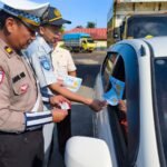 Tim Pembina Samsat Pelaihari Edukasi Pengendara di Terminal Tanah Habang, Pajak Ditekankan