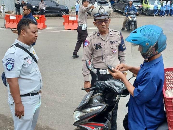 Sasar Wilayah Jatibarang, Tim Samsat Induk Indramayu I Kembali Gencarkan Operasi Kepatuhan Pajak Kendaraan