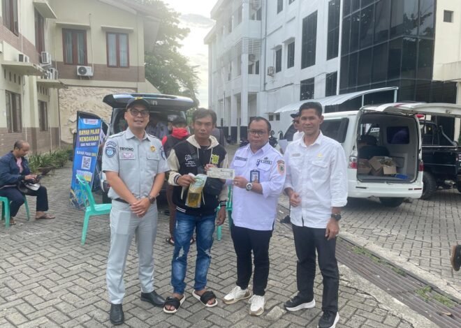 Tim Pembina Samsat Martapura Hadirkan Pelayanan Aktif, Pengendara Diajak Tertib Pajak