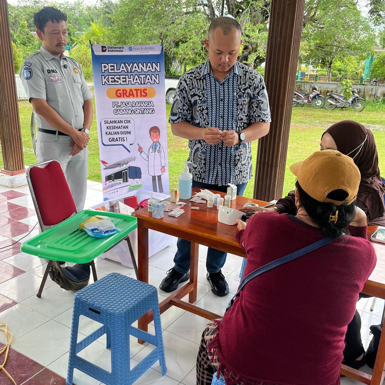 Jasa Raharja Cabang Sintang Hadirkan Layanan Pemeriksaan Kesehatan Gratis pada Kegiatan Samsat GOKATAN