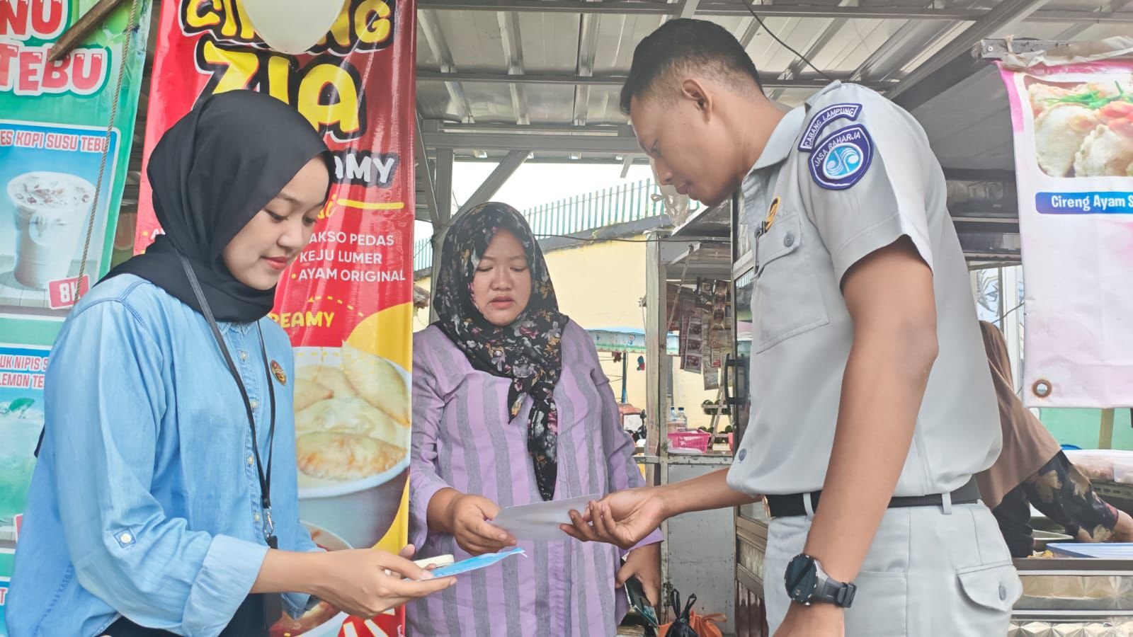 Jasa Raharja Kotabumi Gencarkan Sosialisasi Gebyar Samsat di Stadion Sukung Lampung Utara