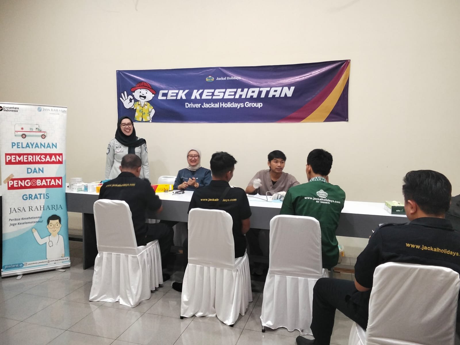 Jasa Raharja Jabar Gelar Pengobatan Gratis MUKL di PO Jackal Holidays sebagai Apresiasi Kepatuhan Iuran Wajib
