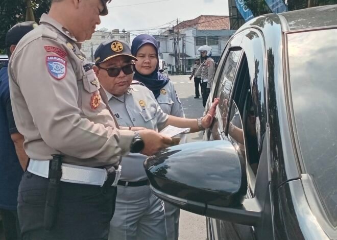 PT Jasa Raharja Bersama Tim Pembina Samsat Kota Tasikmalaya Gelar Operasi Gabungan di Kawasan Taman Kota KHZ Mustofa