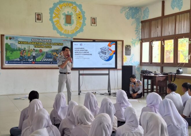 Jasa Raharja Sambas Gelar Sosialisasi Keselamatan Lalu Lintas di SMAN 2 Tebas