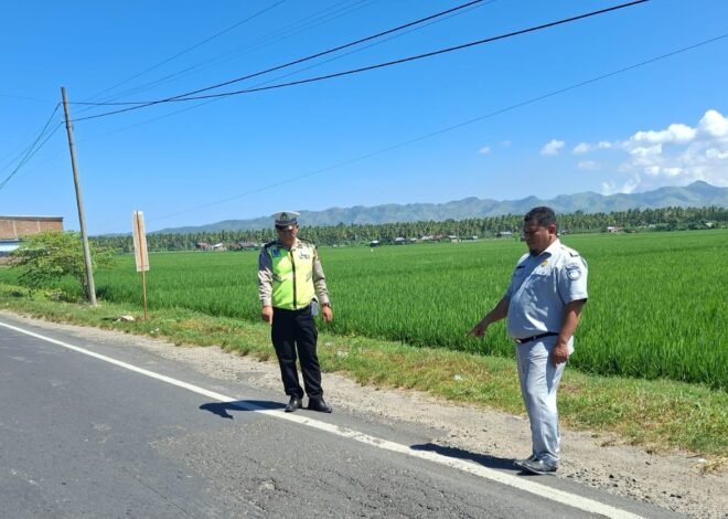 Jasa Raharja Polewali Mandar Laksanakan Survey Jalan dan Pemasangan Spanduk Keselamatan Berlalu Lintas di Sejumlah Titik Rawan Kecelakaan