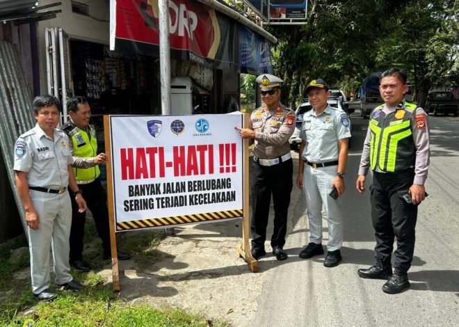 Kolaborasi Jasa Raharja Palopo dan Polres Palopo Perkuat Budaya Tertib Berlalu Lintas Melalui Pemasangan Himbauan Keselamatan di Titik Rawan Laka