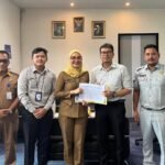 Dorong Kepatuhan Pajak Kendaraan, Samsat Gunung Sugih Serahkan Data Tunggakan Kendaraan kepada BRI Bandar Jaya