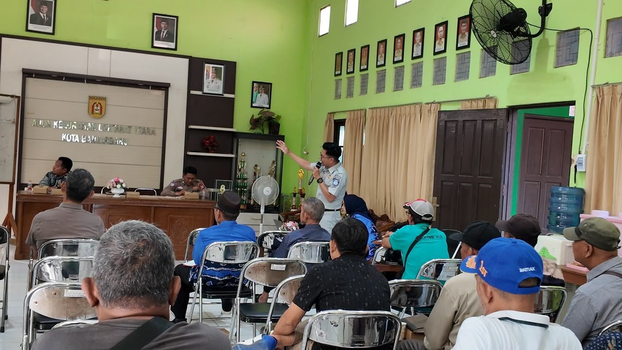 Tim Pembina Samsat Banjarbaru Edukasi Warga Loktabat Utara tentang Pajak dan Keselamatan