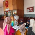 Jasa Raharja Sumbar Bersama Biddokkes Polda Sumbar Gelar MUKL dan Pengobatan Gratis di PO Transport Lubuk Alung