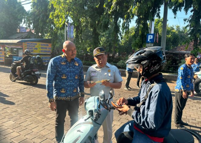 Edukasi dan Penegakan Berjalan Beriringan, Tim Pembina Samsat Gelar Operasi Gabungan di Buleleng