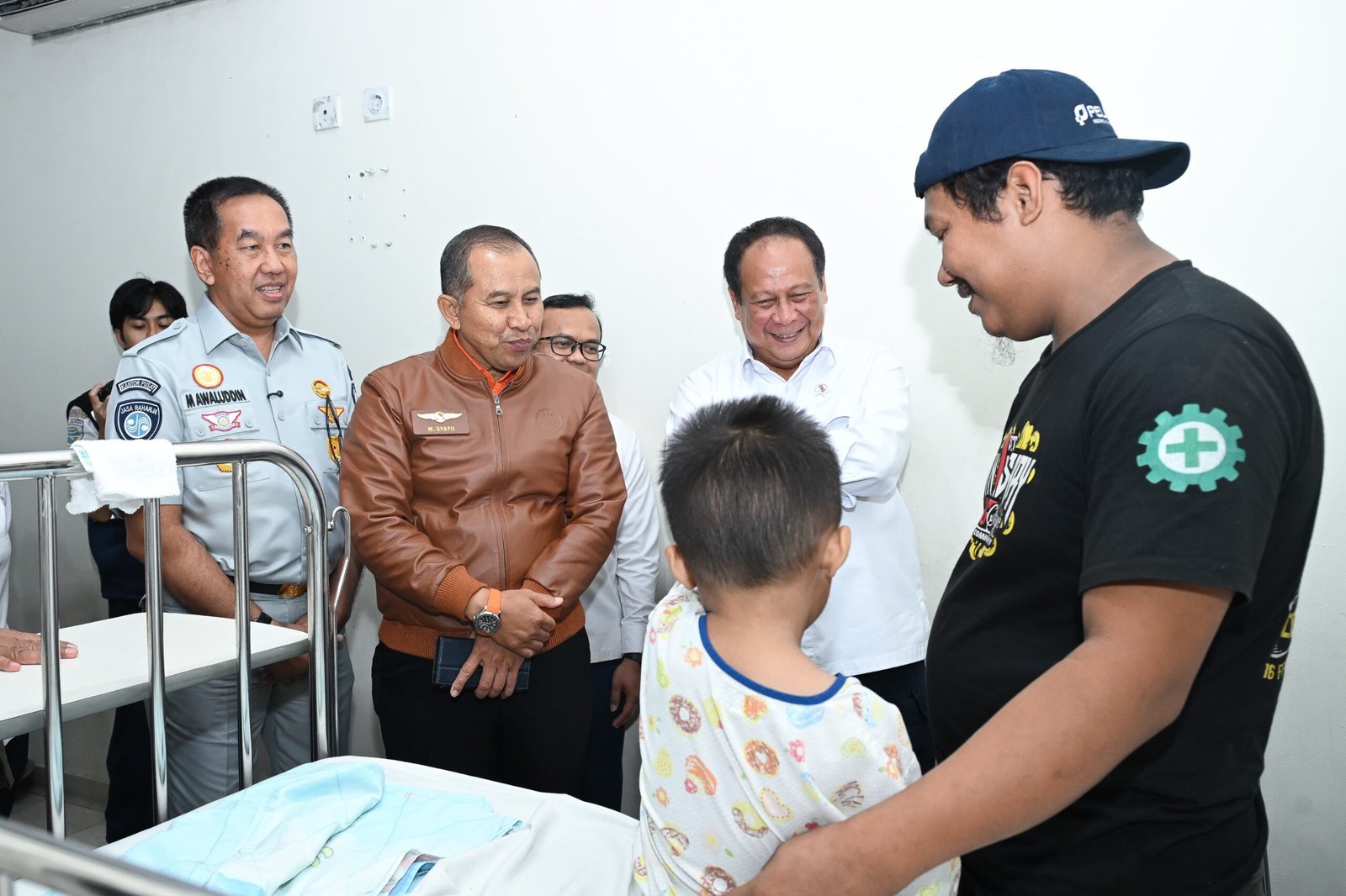 Dirut Jasa Raharja Dampingi Wamenhub Tinjau Penanganan Korban KM Mutiara Sentosa II di RS PHC Surabaya