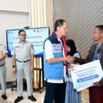 Jasaraharja Putera Serahkan Santunan bagi Korban Meninggal Dunia KM Virgo Transport 8 di Bandung